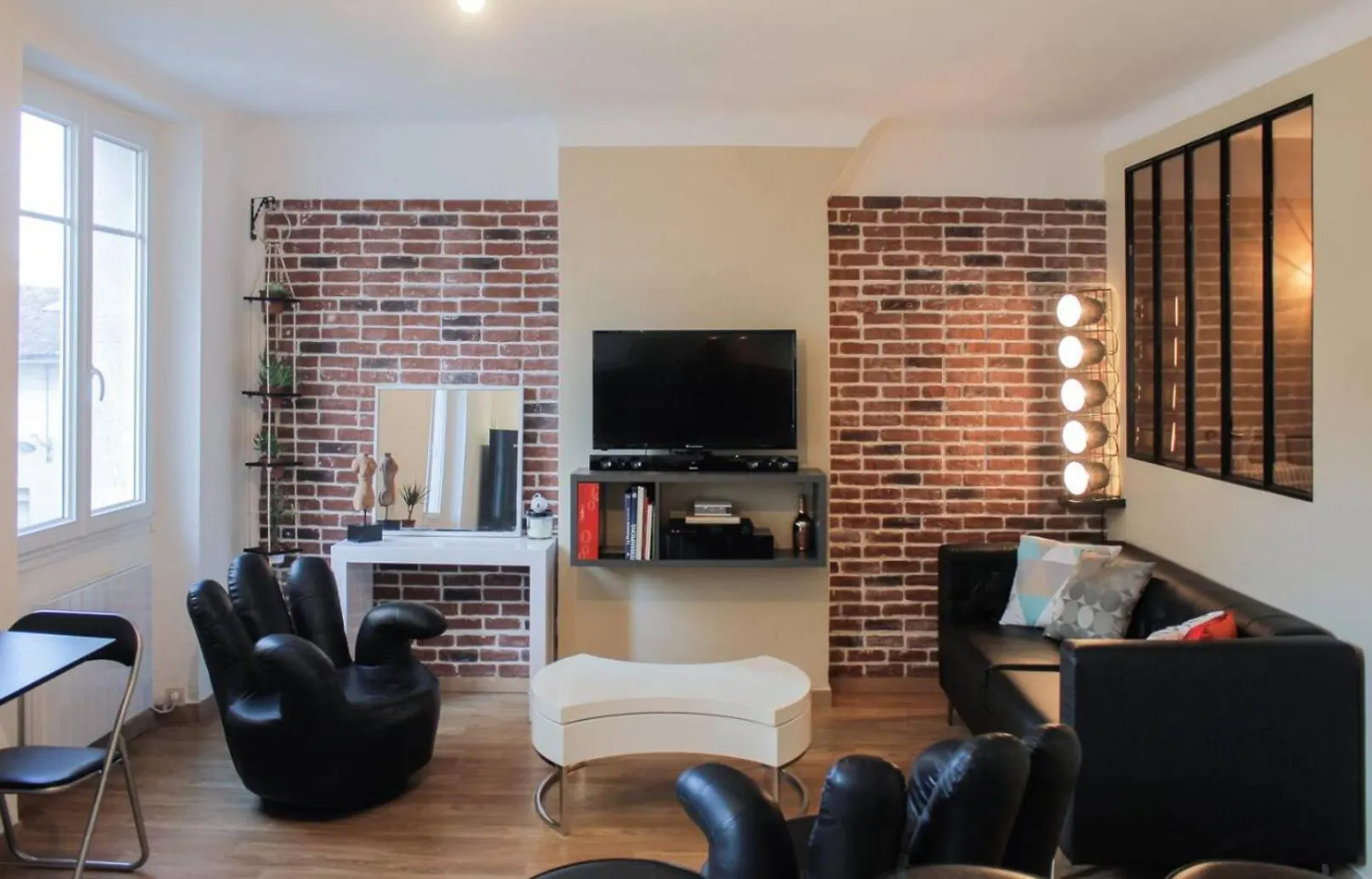 Апартаменты Charmant Appartement Sur Le Vieux Port Марсель